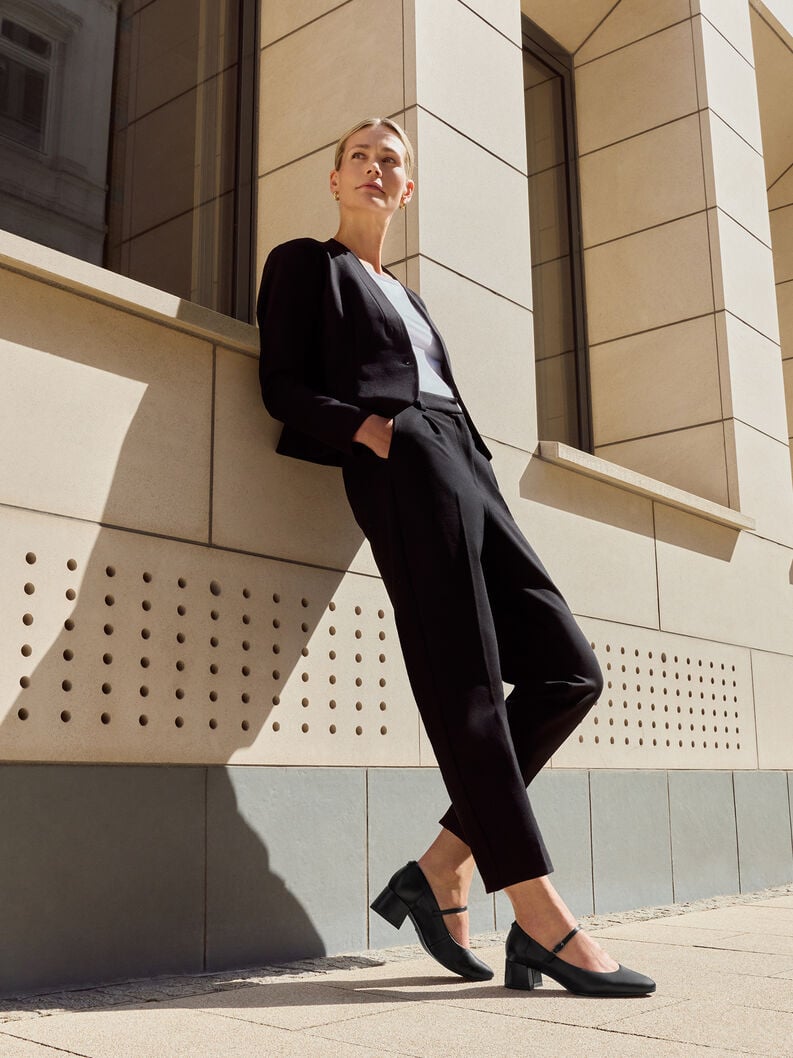 Tamaris Lederpumps - Schwarz