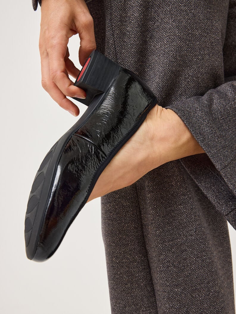 Tamaris Lederpumps - Schwarz